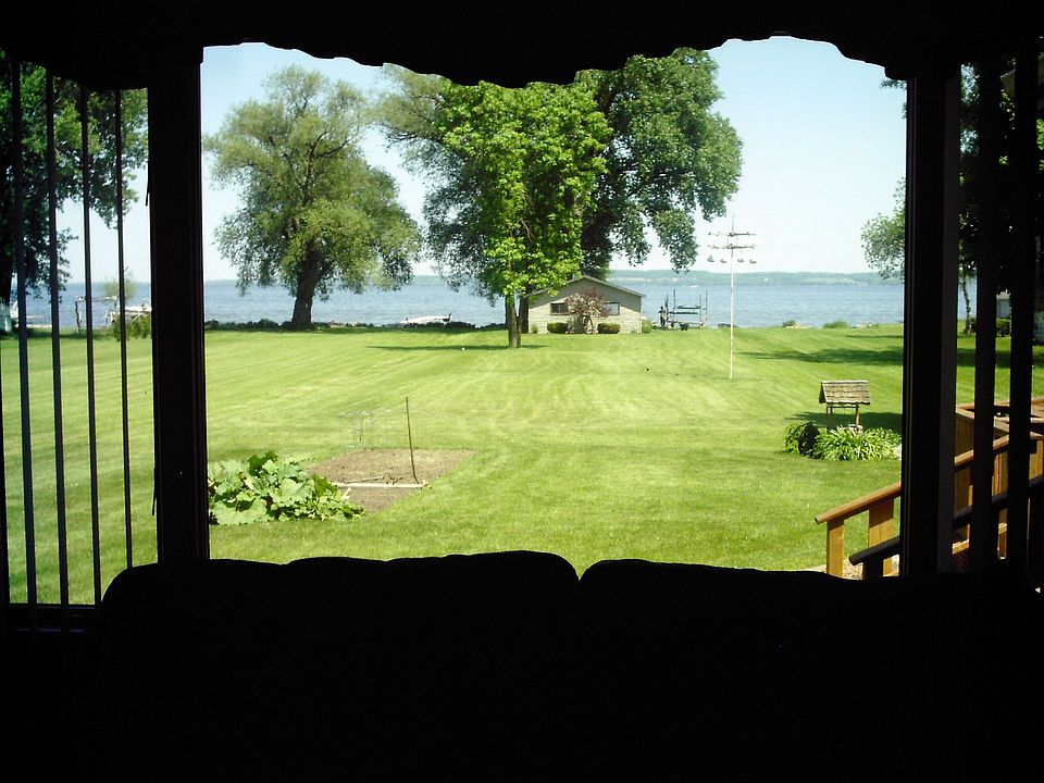 N8925 Lakeshore Dr, Van Dyne, WI 54979 Zillow