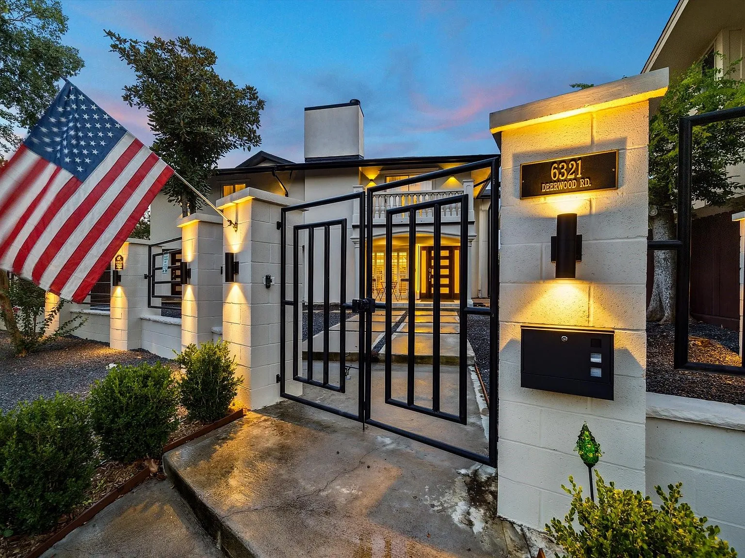 5 bed, 5.5 bath, 4130 sqft, $6,000 — Photo 4