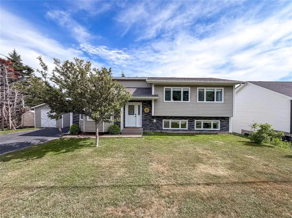 14 Atlantic Street, Marystown, NL A0E2M0