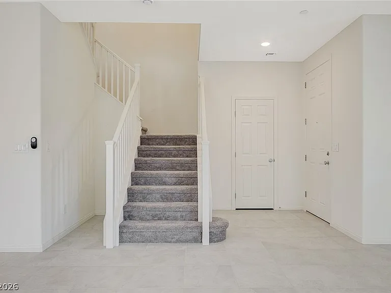 2615 Esposende St — Photo 23