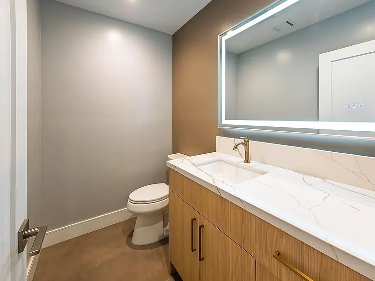 6454 Gentry Ave — Photo 21