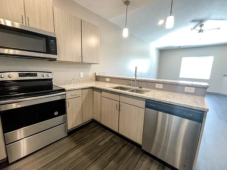 9575 Blacksmith Ct #10 — Photo 6
