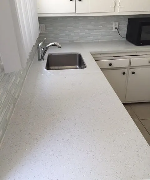 650 Levering Ave #7 — Photo 7