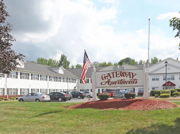 345 Spencerport Rd / Gateway Apartments