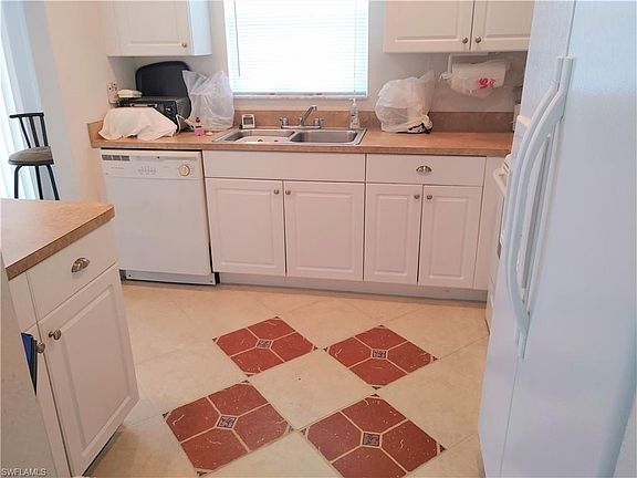 3rd image of 2718 43rd St W