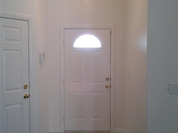 5th image of 14845 Deerfield St