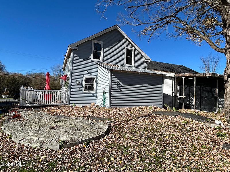 5th image of 14 Lower Turnpike Road