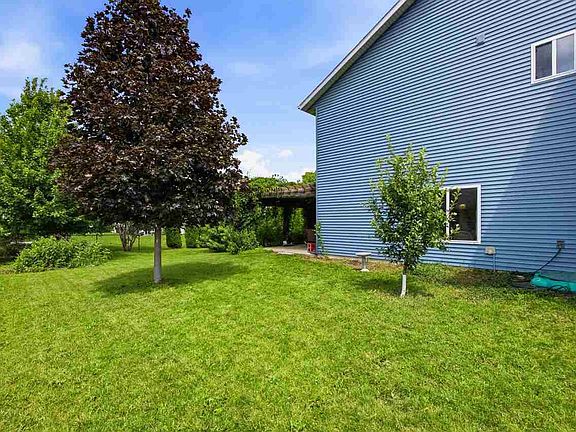 4th image of 2643 Whispering Meadow Dr