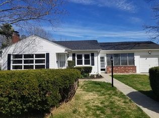 34 Perry Ave, Somerset, MA 02726