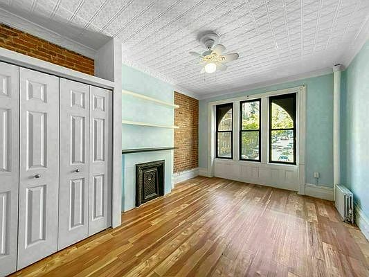 1st image of 360 W 127th St #2B