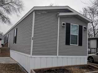 25 Gladiola Ln, Belton, MO 64012