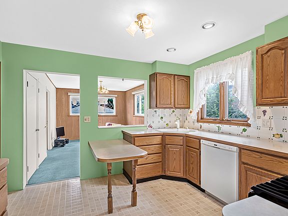 5th image of 3417 N Osceola Ave