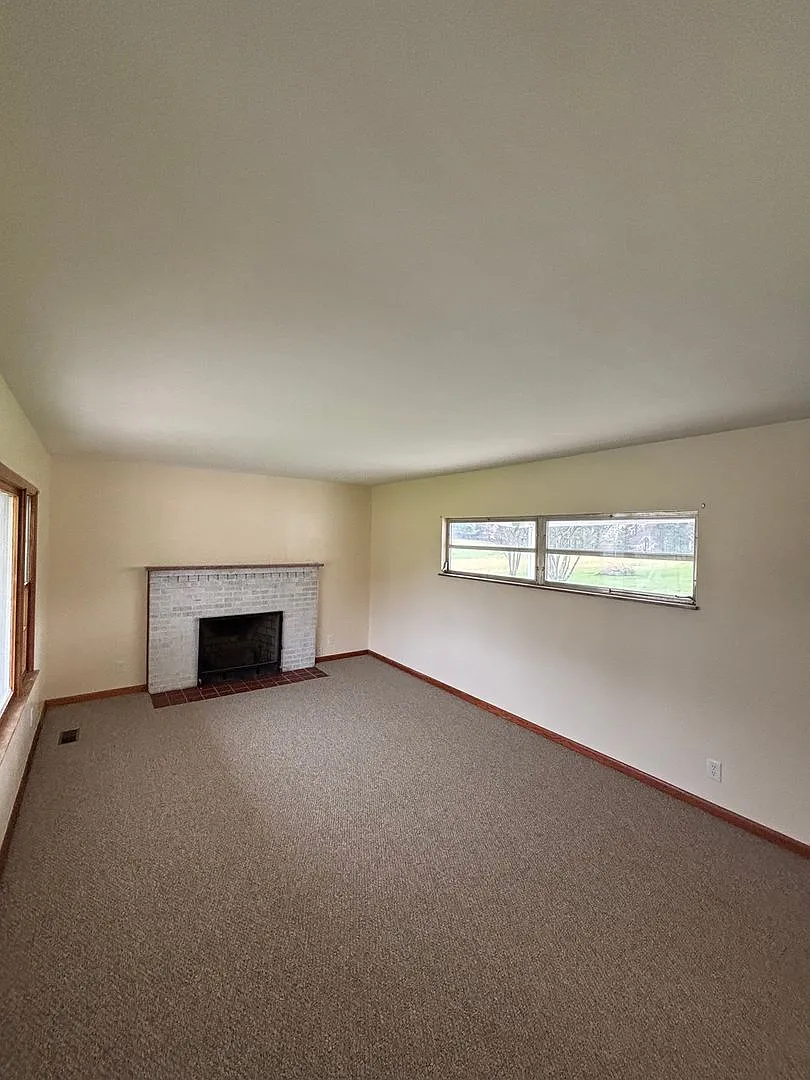 Newly Remodeled rancher in Halls — Photo 2