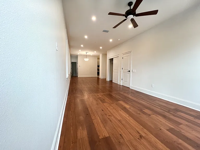 244 E Park Ave #201 — Photo 4