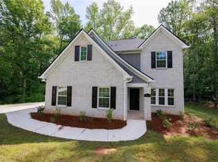 102 Cottage Ct, Box Springs, AL 31801