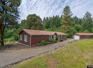 40272 McQueen Dr, Sweet Home, OR 97386