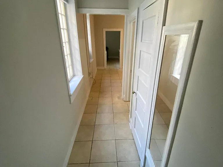 202 S 3rd St #11 — Photo 7