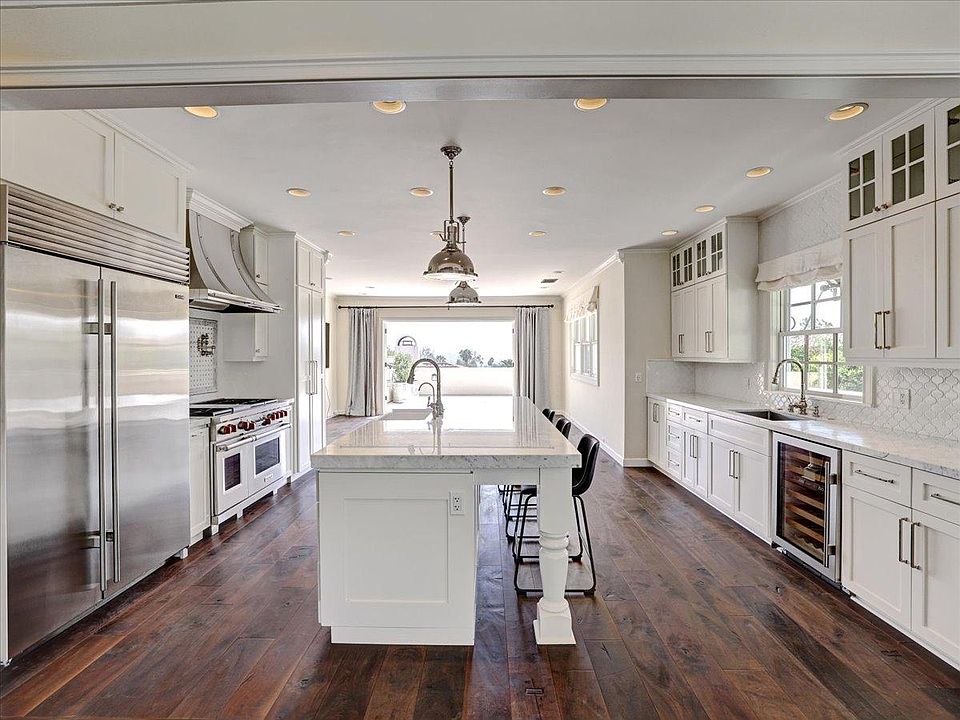 OPEN HOUSE: FRI NOV 11th 3-6pm OPEN HOUSE: SAT NOV 12th 1-4pm OPEN HOUSE SUN. NOV 13th1-4pm SEE TOUR: tourfactory.com/3030635