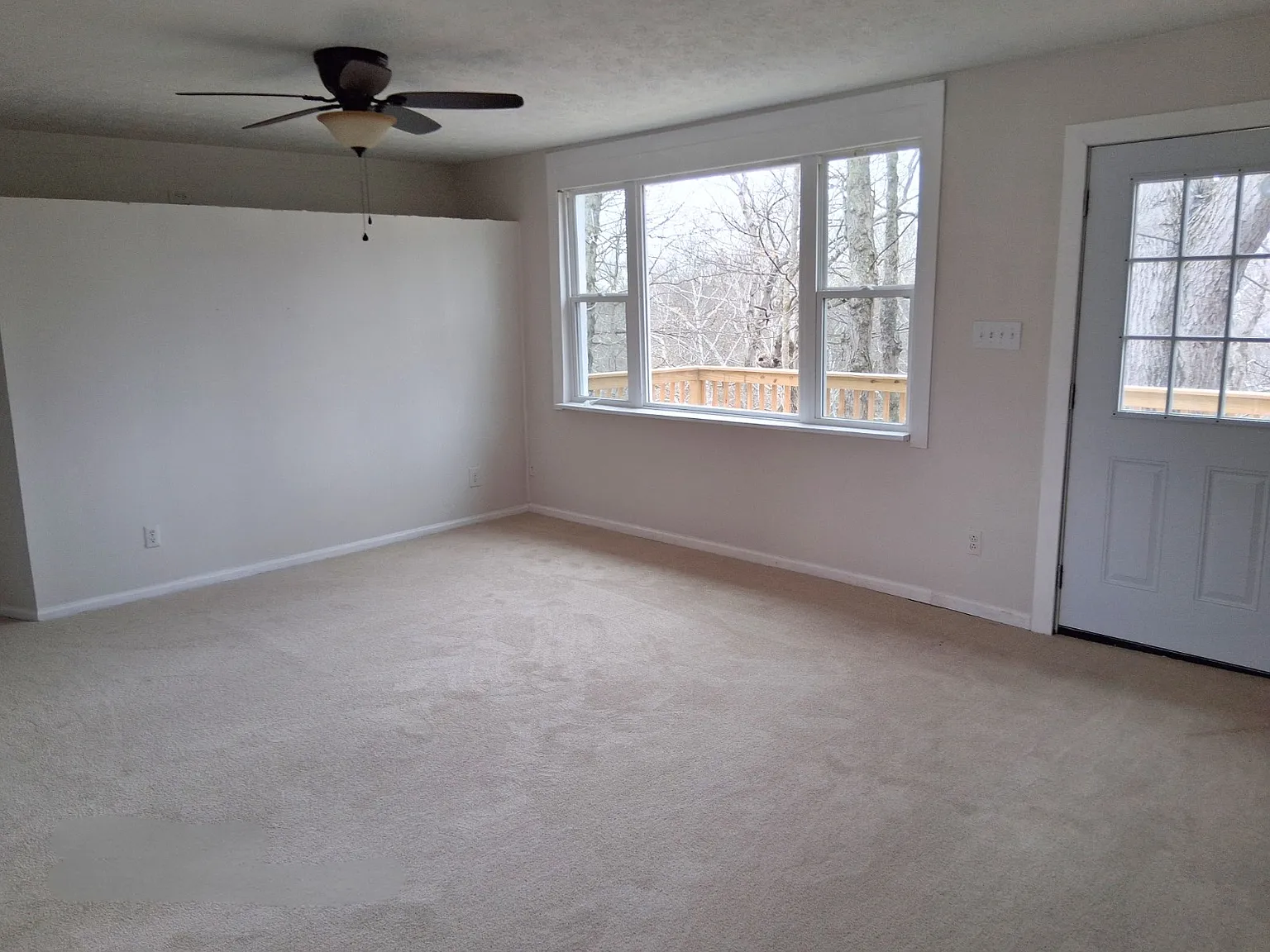 2 bed, 1.0 bath, $995 — Photo 3