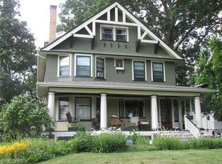 14815 Lake Ave, Lakewood, OH 44107
