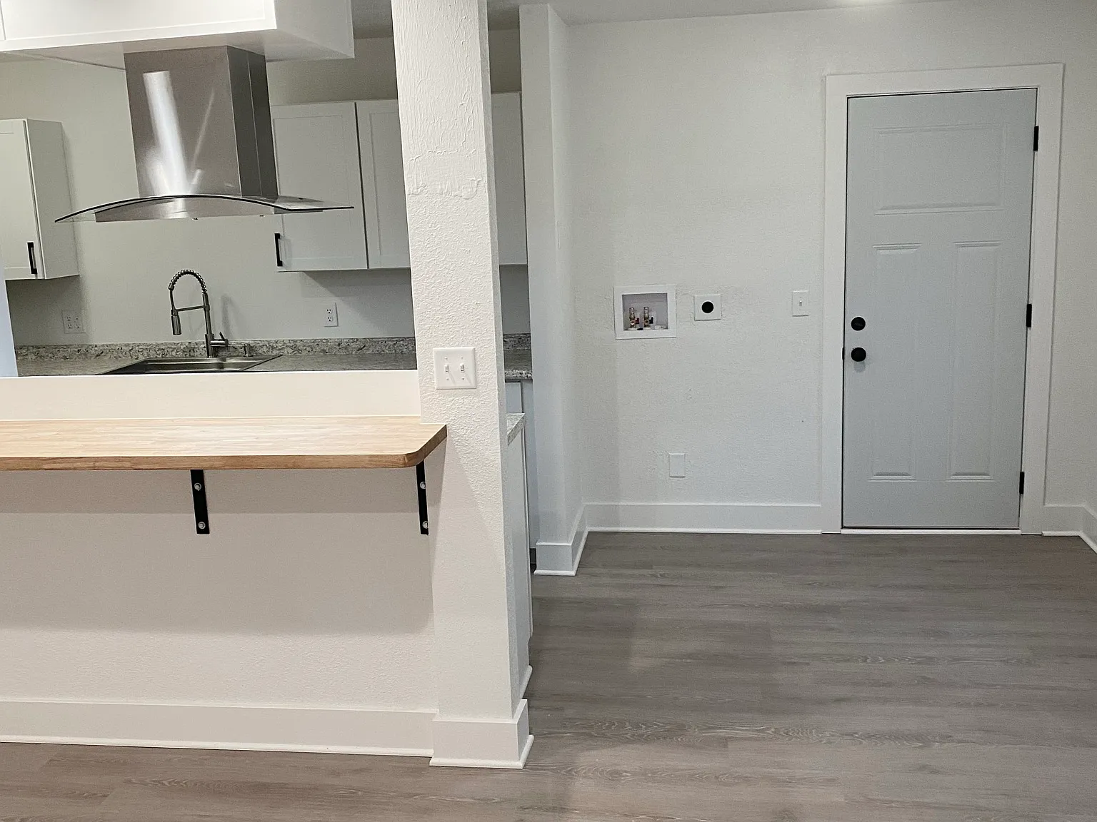 5062 Amy Dr — Photo 4