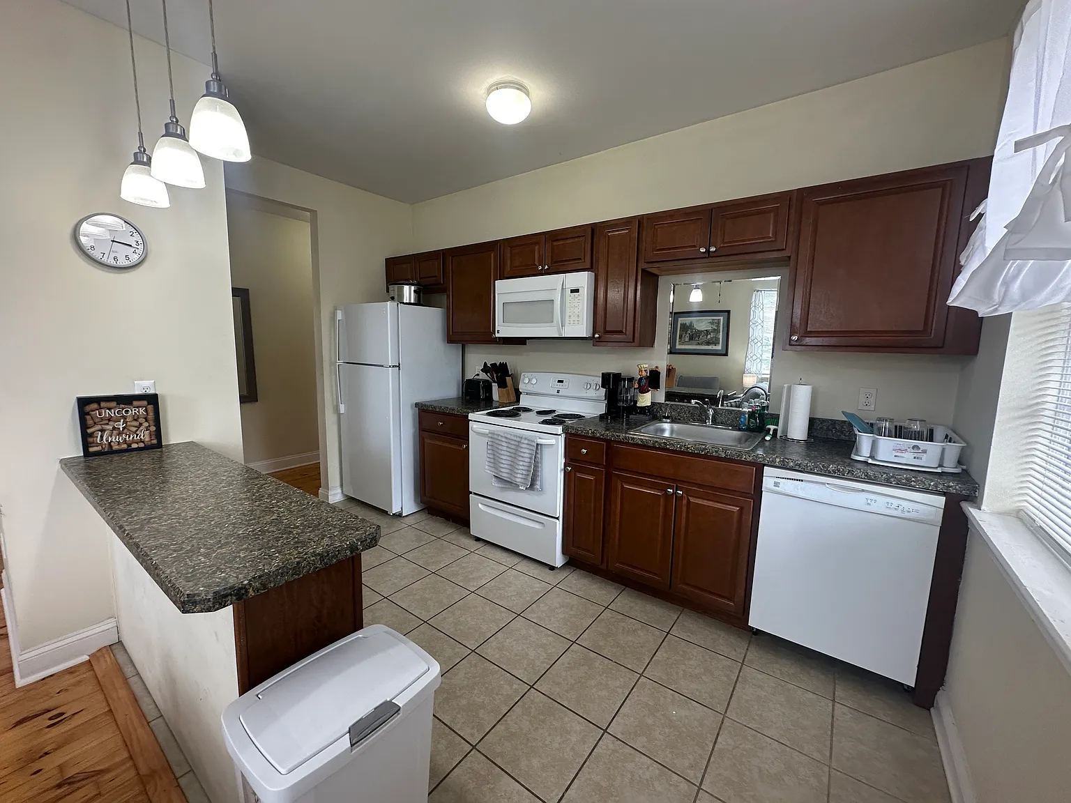 1 bed, $1,600 — Photo 3