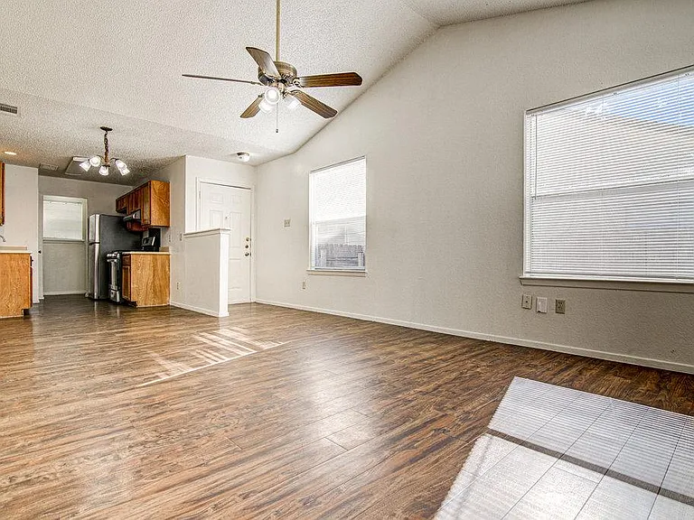 8110 W Gate Blvd #B — Photo 3