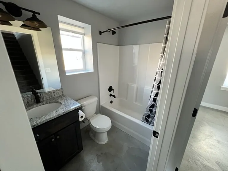 583 N 400 E — Photo 15