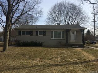 9008 Ball St, Plymouth, MI 48170