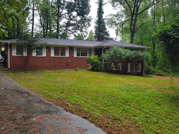 1482 Spring Valley Ln, Stone Mountain, GA 30087