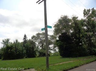2881 17th St, Detroit, MI 48216
