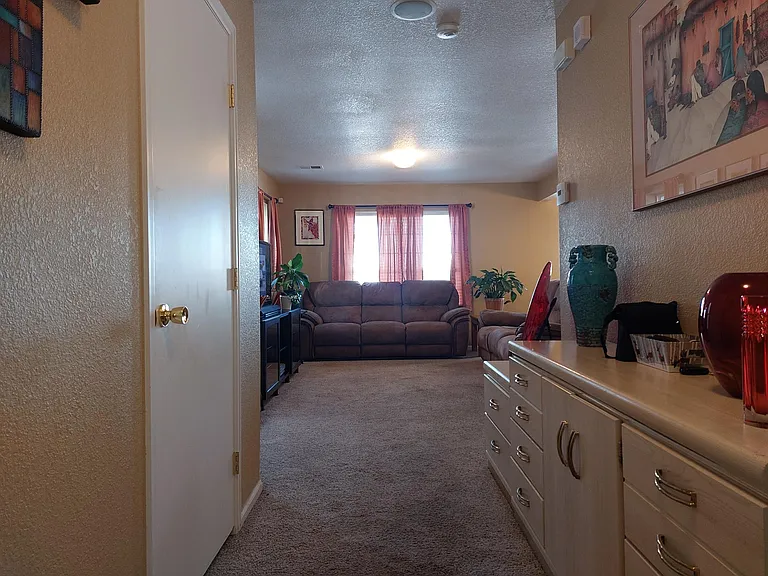 2521 Coach House Loop — Photo 4