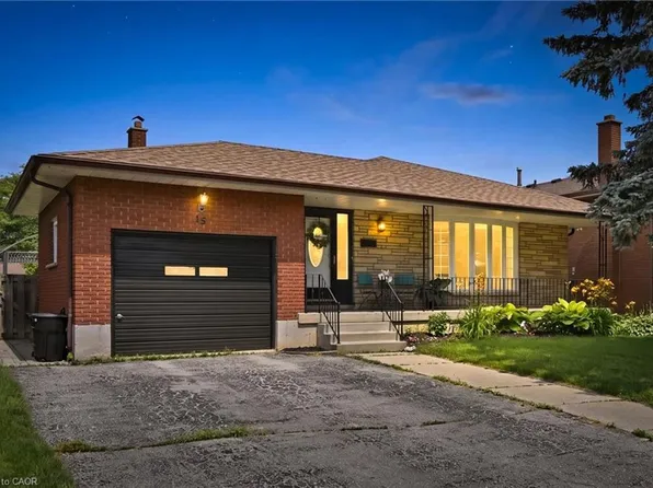 15 Edgar Dr, Brantford, ON N3R 6X7