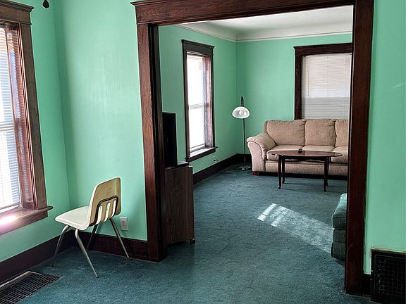 4th image of 1214 Root St