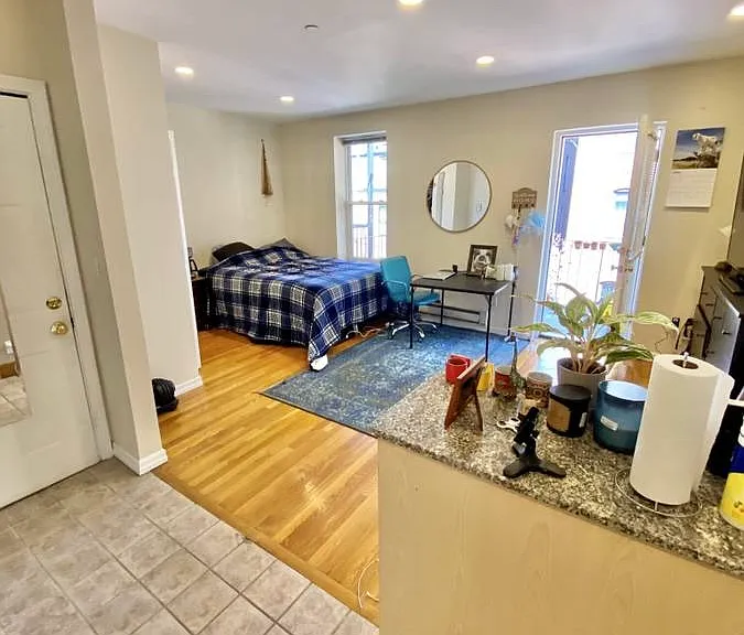 57 Clarendon St #6 — Photo 23