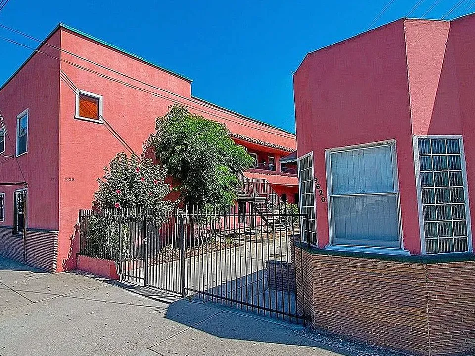 3620 Santa Fe Ave #9