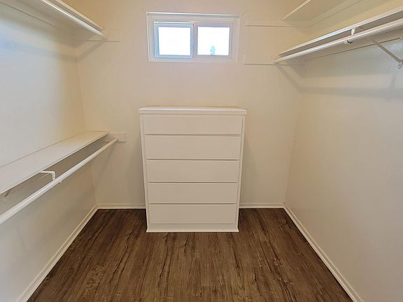 5th image of 22634 Evalyn Ave