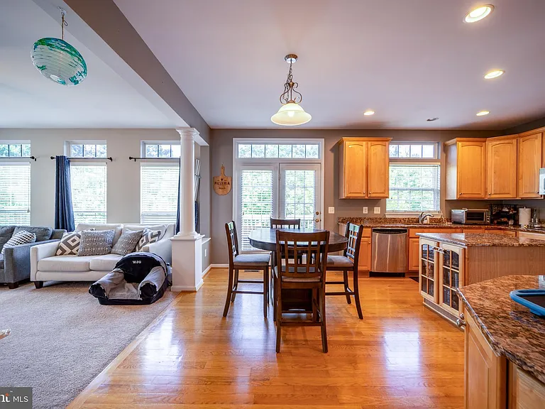 18081 Camdenhurst Dr — Photo 23