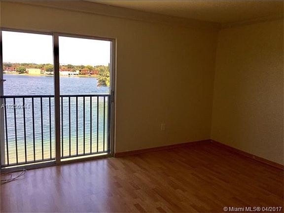 5th image of 315 NW 109th Ave APT 206