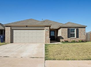 11513 NW 100th St, Yukon, OK 73099