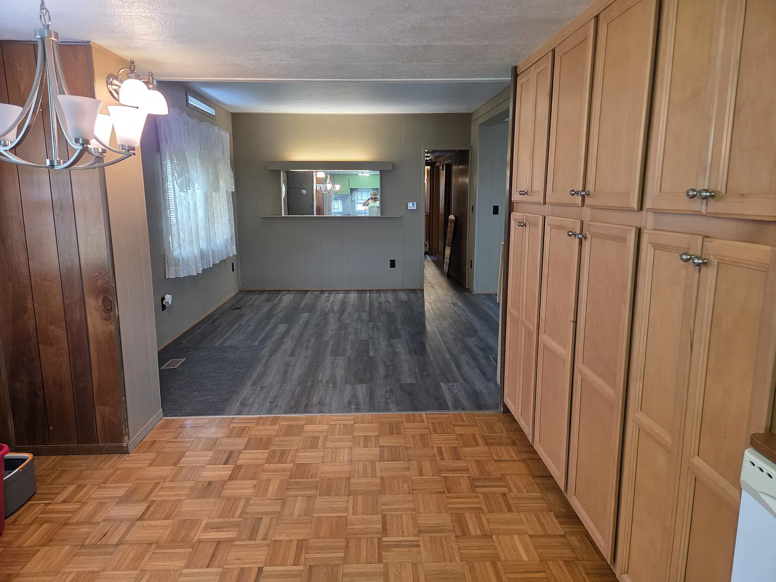 3 bed, 1420 sqft, $1,100 — Photo 4