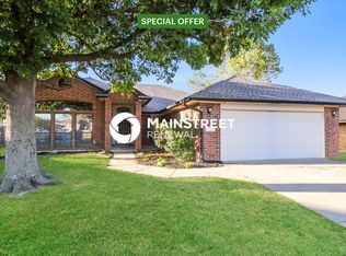 3701 Harmony Dr, Moore, OK 73160