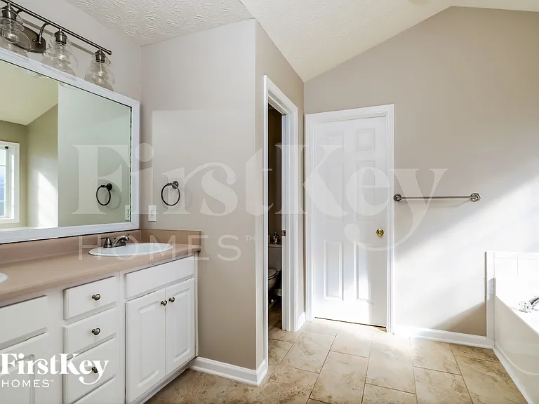 4208 Webb Meadows Dr — Photo 12