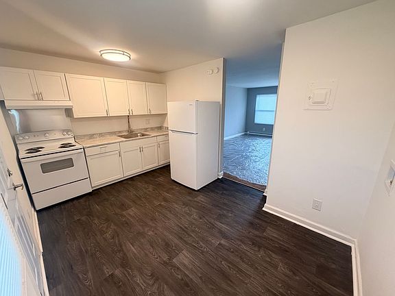 3rd image of 4129 Firwood Ln APT D