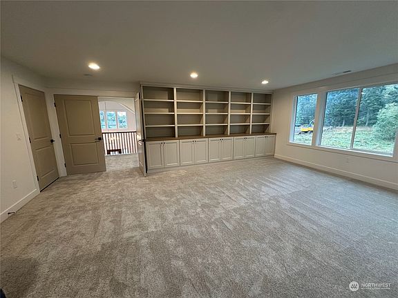 5th image of 9414 139th Street Ct E