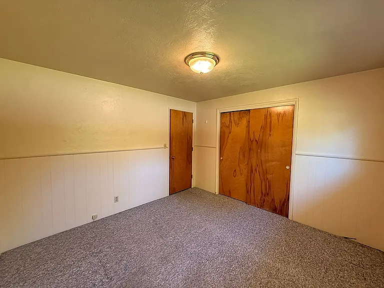 2148 Grove St — Photo 15