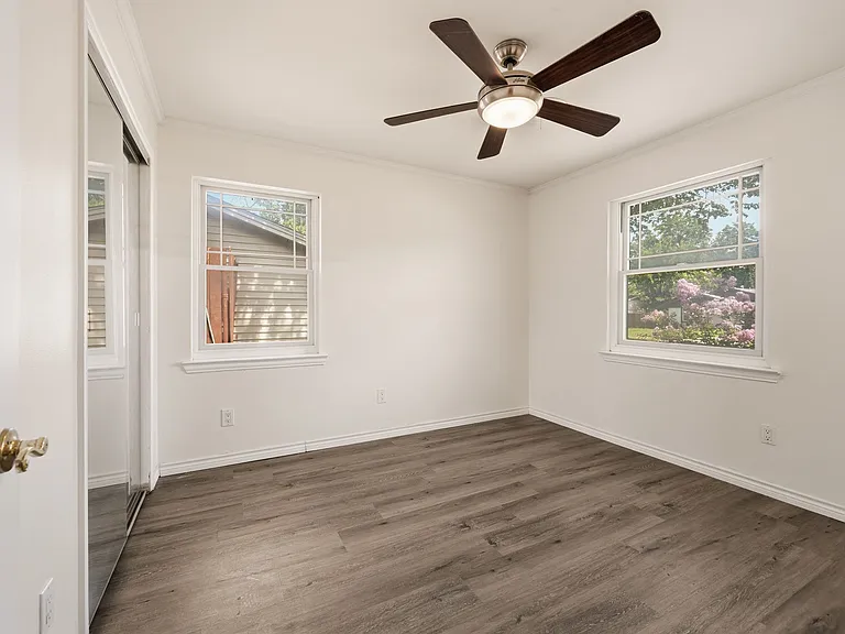 2417 Muret St — Photo 14