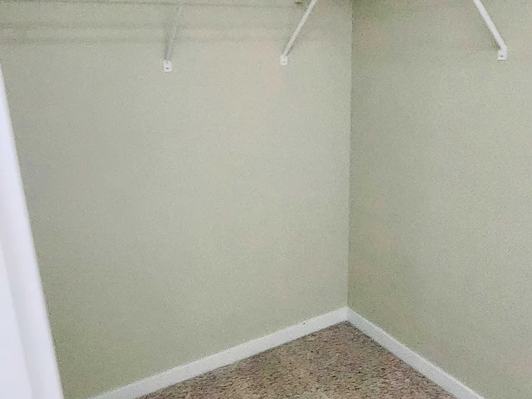 Primary_Closet_2
