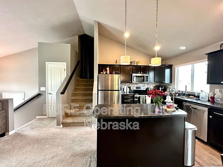 7605 N 92nd Ave — Photo 7