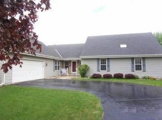 2836 Apache Pass, Waukesha, WI 53188